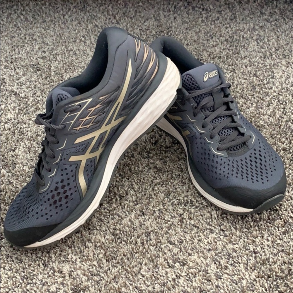Asics Sneakers